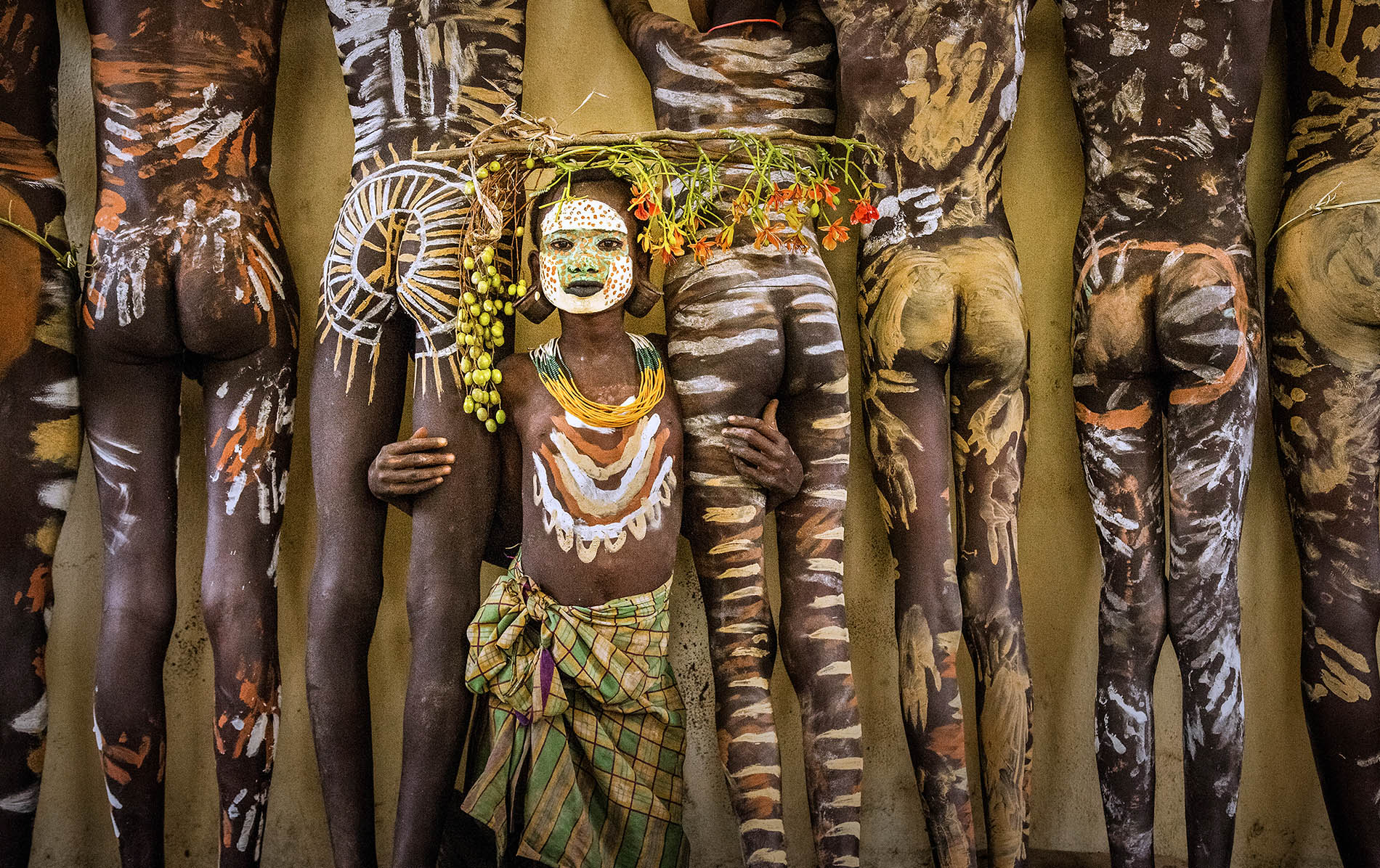 张晓青——《部落图腾》 2018 第一届MAGIC DoF国际摄影沙龙赛——PSA金牌（旅游组）